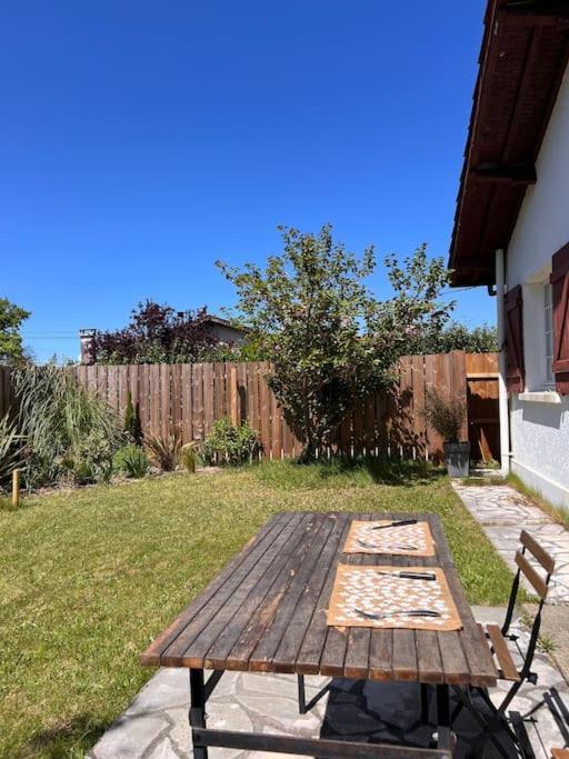 Agreable Maison Landaise Proche Du Lac Sanguinet Exteriér fotografie